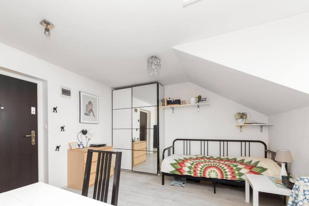 The Attic Studio Apartment Bratislava Exterior photo
